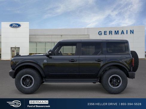 New 2025 Ford Bronco Outer Banks w/ Sasquatch Package image 3