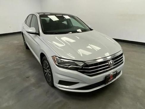Used 2019 Volkswagen Jetta SE FWD image 9