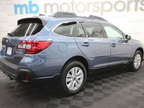 Used 2018 Subaru Outback 2.5i Premium AWD/4WD image 8