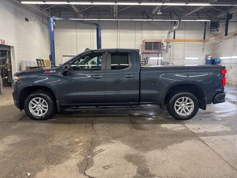 Used 2019 Chevrolet Silverado 1500 RST image 3