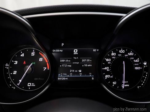 Used 2022 Alfa Romeo Giulia Ti AWD/4WD image 18