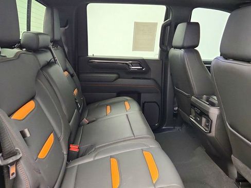 Used 2025 GMC Sierra 2500 AT4 w/ AT4 Premium Plus Package AWD/4WD image 23