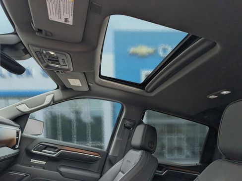 Used 2025 GMC Sierra 1500 Denali w/ Denali Reserve Package image 17