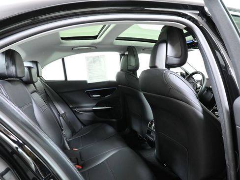 Certified 2025 Mercedes-Benz C 300 4MATIC Sedan image 24