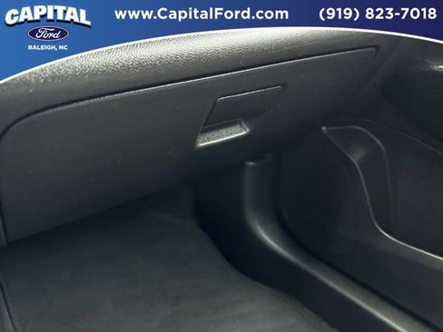 Used 2025 Chevrolet Trax LT w/ LT Convenience Package FWD image 27
