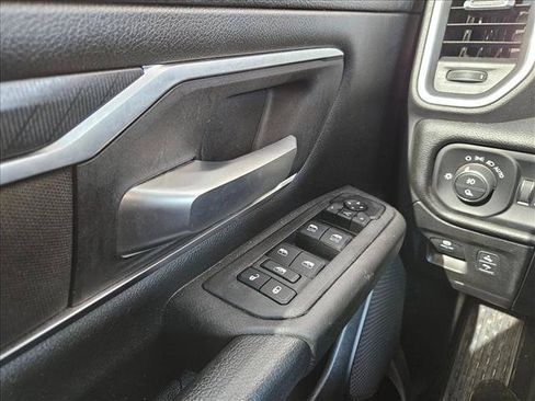 Used 2025 RAM 1500 Big Horn AWD/4WD image 24