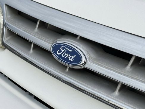 Used 1996 Ford Crown Victoria LX image 37