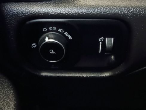 Used 2022 RAM 2500 Tradesman image 12