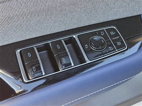 New 2026 Cadillac Vistiq Premium Luxury w/ LPO, Floor Liner Package image 20