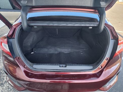 Used 2018 Honda Clarity Plug-In Hybrid image 9