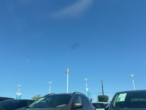 Used 2017 Honda Civic Touring image 4