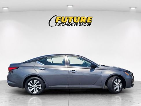 Certified 2025 Nissan Altima 2.5 S FWD image 3