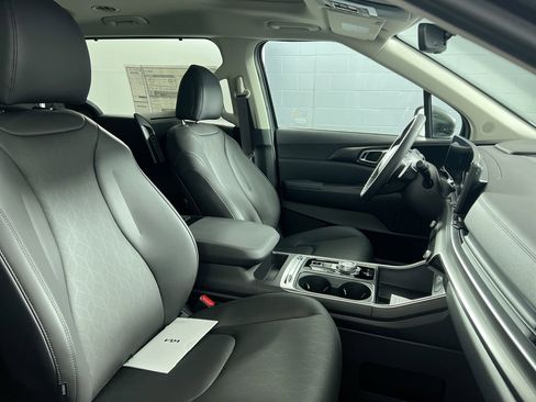 New 2026 Kia Carnival SX FWD image 33