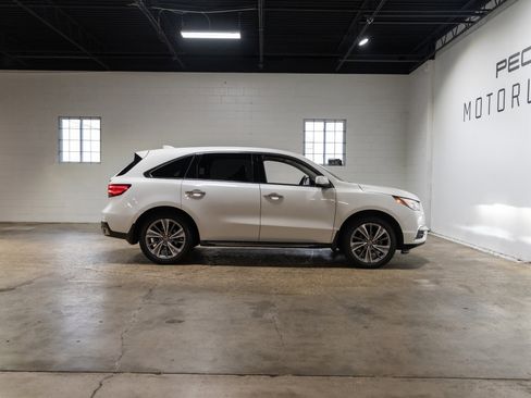 Used 2018 Acura MDX FWD w/ Technology Package image 9