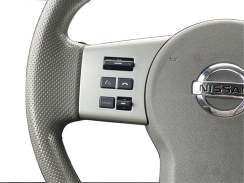 Used 2020 Nissan Frontier SV w/ Midnight Edition Floor Mats RWD image 16