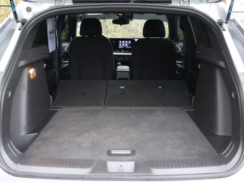 Used 2024 Chevrolet Trax RS image 49