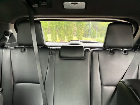 Used 2021 Toyota Highlander XSE AWD/4WD image 33