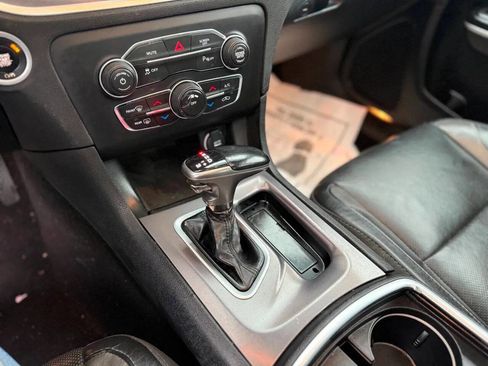 Used 2020 Dodge Charger SXT w/ Leather Interior Group image 16