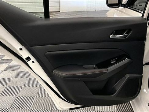 New 2025 Nissan Altima 2.5 SR w/ SR Premium Package image 30