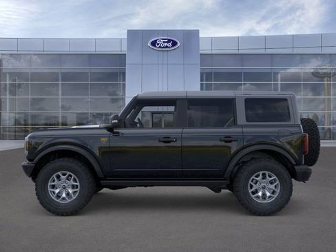 New 2025 Ford Bronco Badlands AWD/4WD image 3