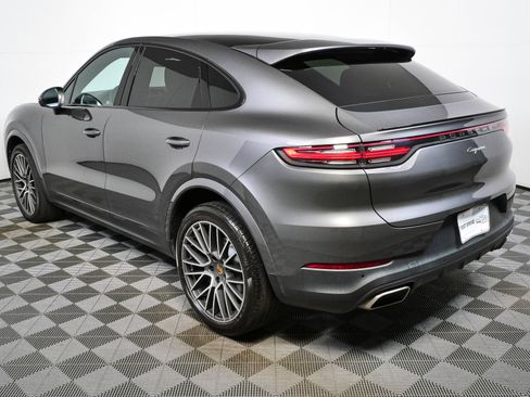 Certified 2022 Porsche Cayenne Coupe AWD/4WD image 3