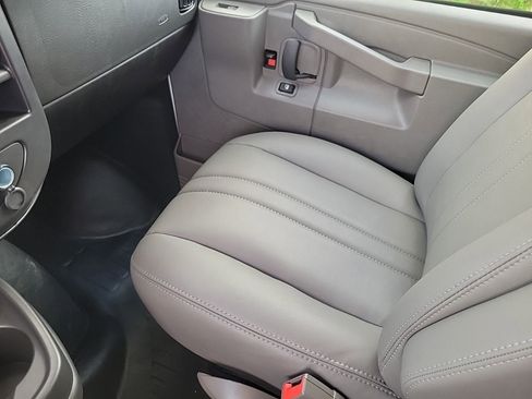 New 2025 GMC Savana 2500 w/ Driver Convenience Package image 30