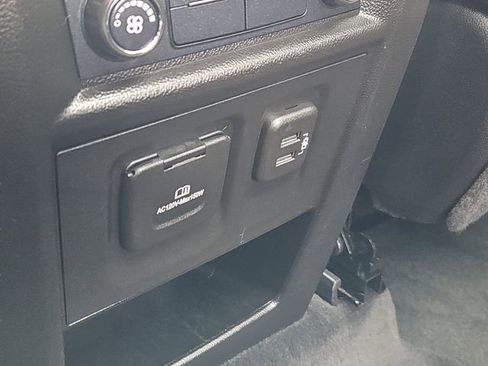 Used 2020 Chevrolet Traverse RS image 23