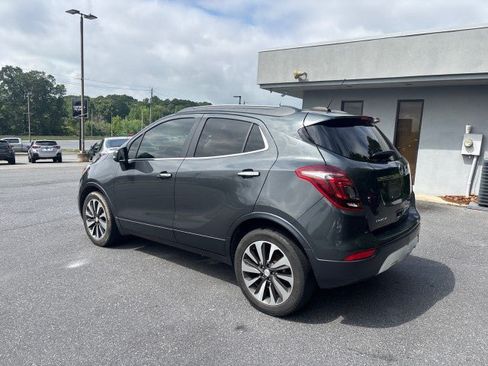 Used 2017 Buick Encore Essence FWD image 5