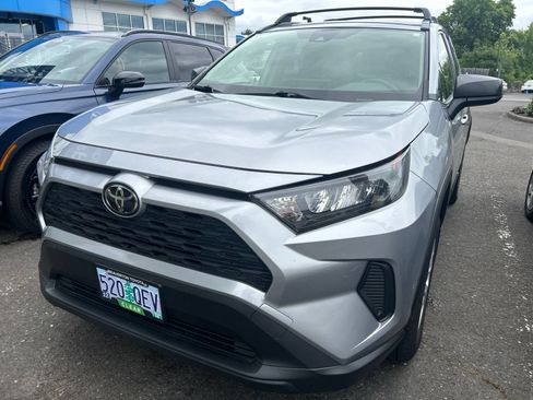 Used 2019 Toyota RAV4 LE w/ All Weather Liner Package AWD/4WD image 1