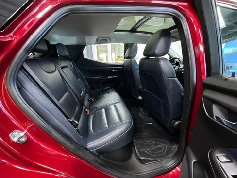 Used 2022 Chevrolet Bolt EUV Premier w/ Sun & Sound Package FWD image 23
