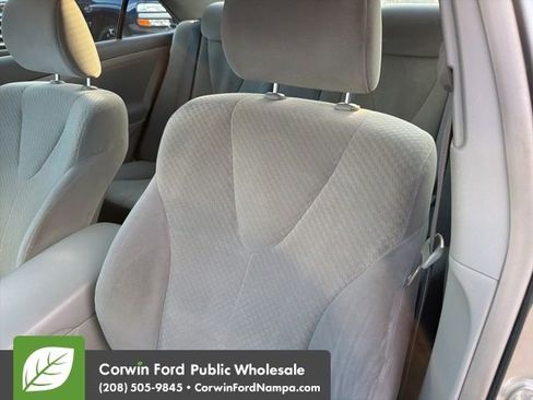 Used 2009 Toyota Camry LE image 22