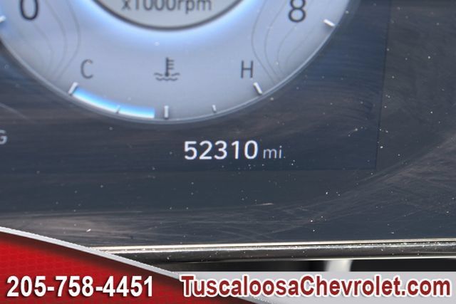 Used 2025 Hyundai Elantra Limited FWD image 35