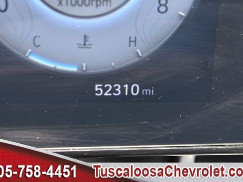 Used 2025 Hyundai Elantra Limited FWD image 35