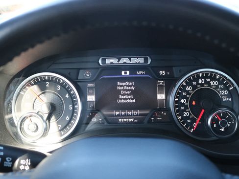 Used 2022 RAM 1500 Big Horn AWD/4WD image 16