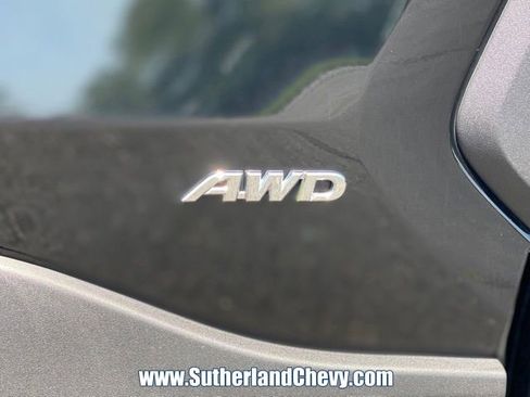 Used 2025 Toyota RAV4 LE AWD/4WD image 11
