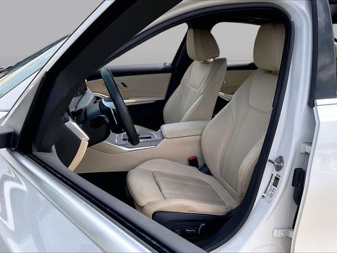 Used 2025 BMW 330i Sedan RWD image 7