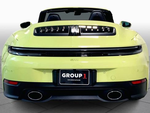 Used 2025 Porsche 911 Carrera image 5