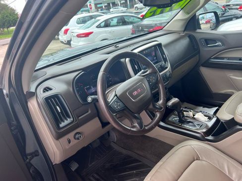 Used 2015 GMC Canyon SLT RWD image 7