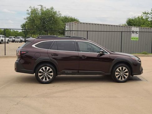 Used 2023 Subaru Outback Limited AWD/4WD image 4