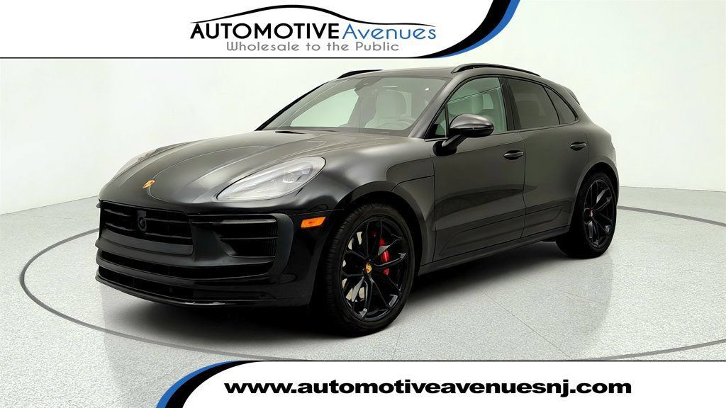Used 2024 Porsche Macan GTS w/ Premium Plus Package AWD/4WD image 1