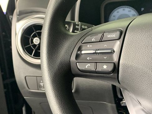 Used 2023 Hyundai Kona SE FWD image 18