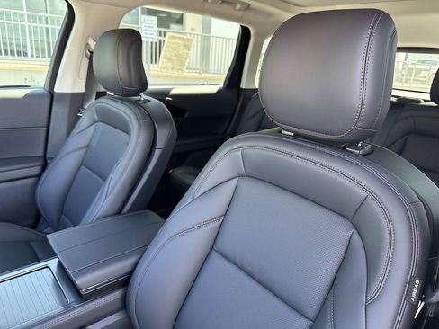 New 2026 Lincoln Nautilus Premier w/ Equipment Group 102A AWD/4WD image 21