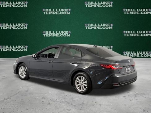 Used 2025 Toyota Camry LE image 7