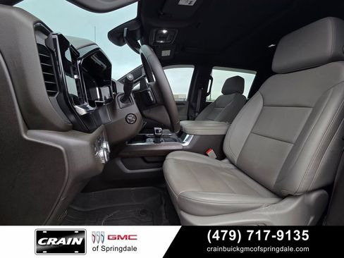 Used 2025 GMC Sierra 1500 SLT w/ SLT Premium Plus Package AWD/4WD image 24