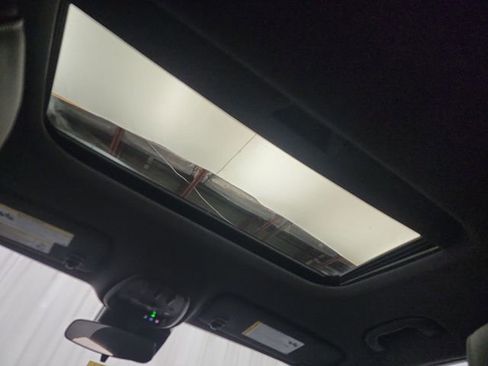 New 2026 Chevrolet Trax RS w/ Sunroof Package image 18