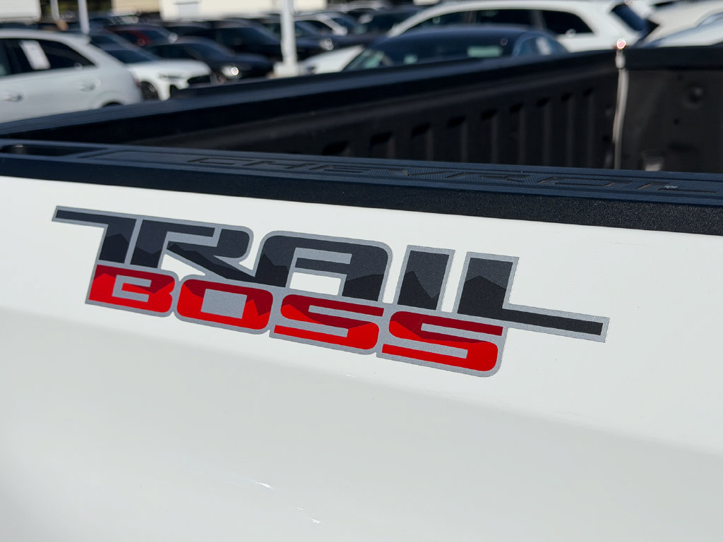 Used 2023 Chevrolet Silverado 1500 LT Trail Boss w/ Protection Package AWD/4WD image 9