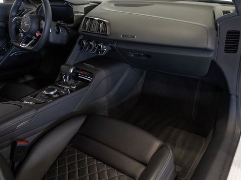 Used 2020 Audi R8 V10 performance image 9