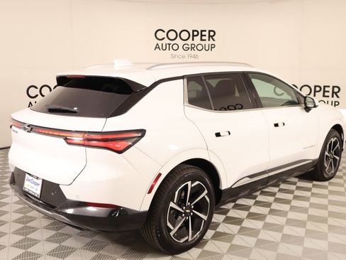 Used 2025 Chevrolet Equinox EV LT w/ LPO, Blackout Package image 20