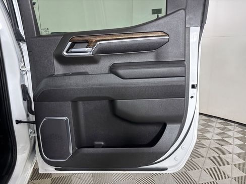 Used 2023 GMC Sierra 1500 SLE AWD/4WD image 23