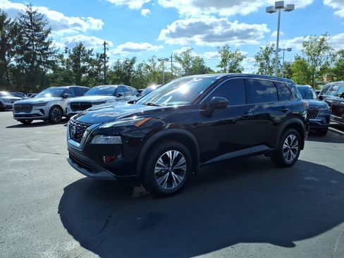Used 2021 Nissan Rogue SV AWD/4WD image 3